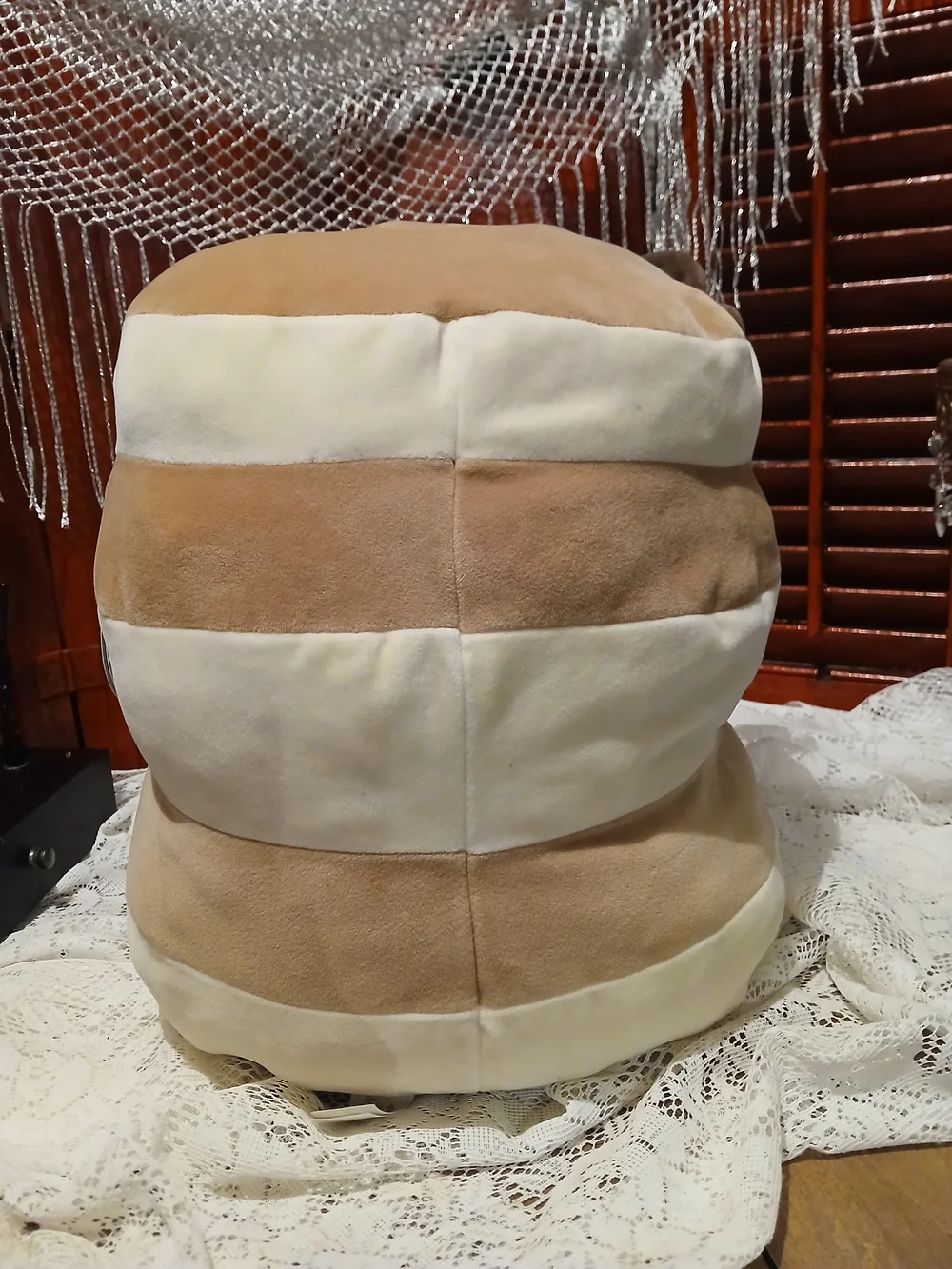 Squishmallows Rayen- Cream and Tan